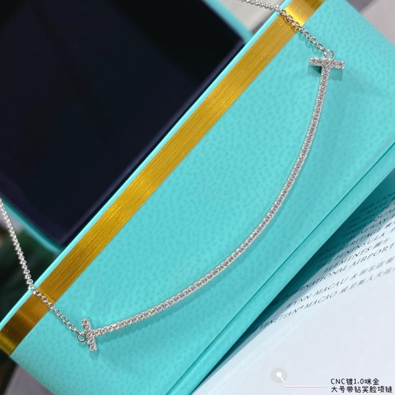 T*f*ny necklaces